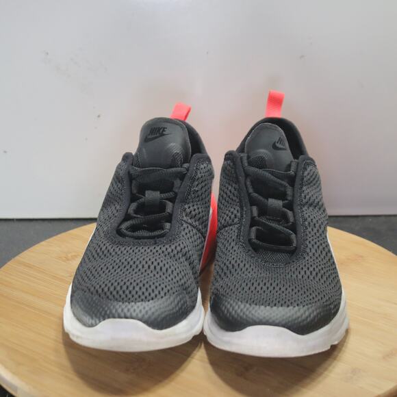 Sz 6youth=7.5womens Nike Air Max Motion 2 008425 Black White Running Sneakers - Picture 3 of 9